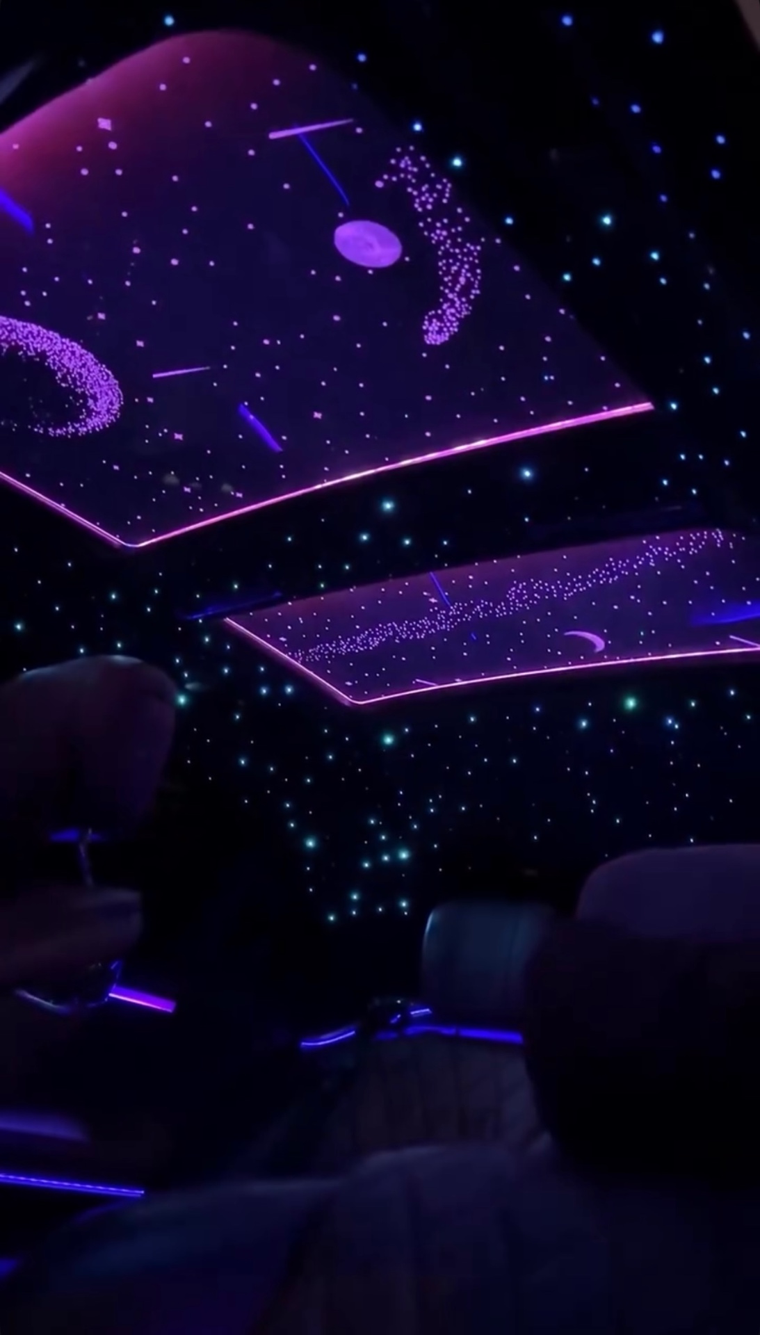 Fiber optic starlight headliner with shooting stars